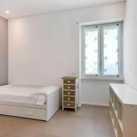 Appartamento Ampli De 3-habitacions A Roma