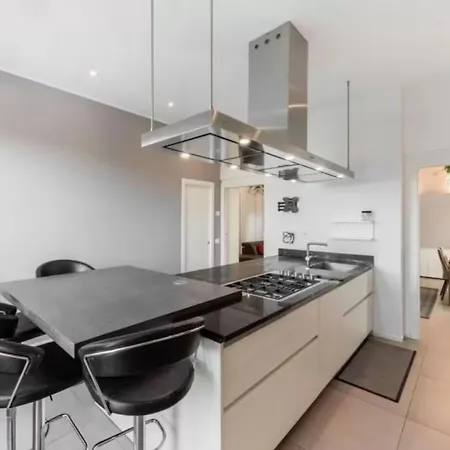 Appartement Ampli De 3-habitacions A